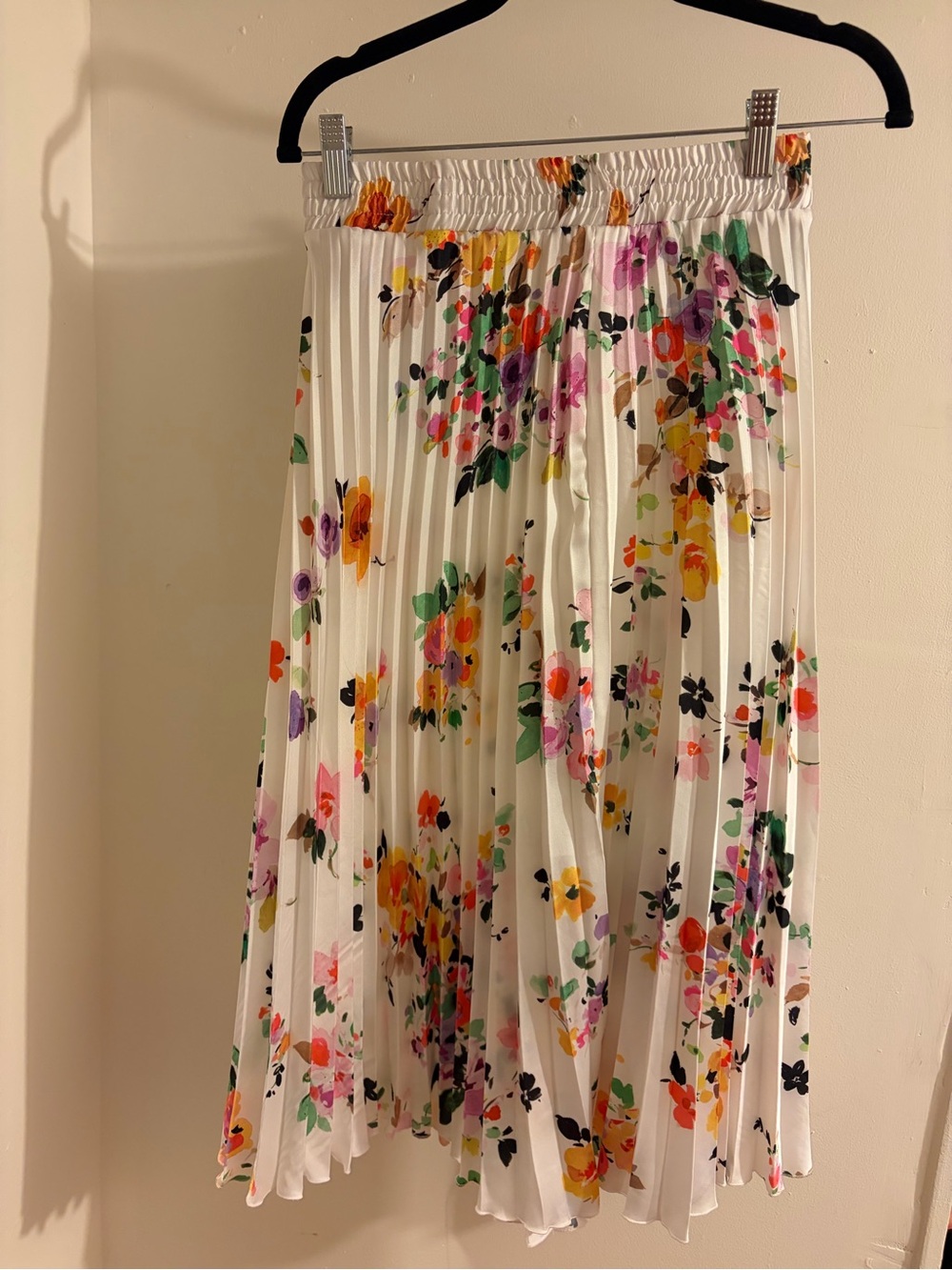 Pleated White Floral Midi Skirt - Multi
